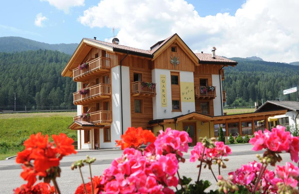 Residence Garni Il Giglio Commezzadura Extérieur photo